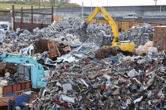 産業廃棄物収集運搬業の積替え保管とは？